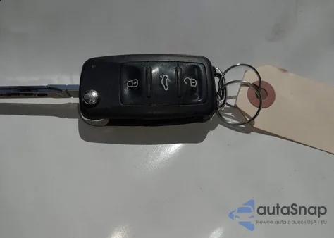 2013 Volkswagen Passat S from USA, damaged, VIN 1VWAP7A35DC080706